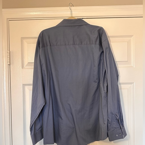 Men’s Kenneth Cole Reaction Dress Shirt - Picture 2 of 5